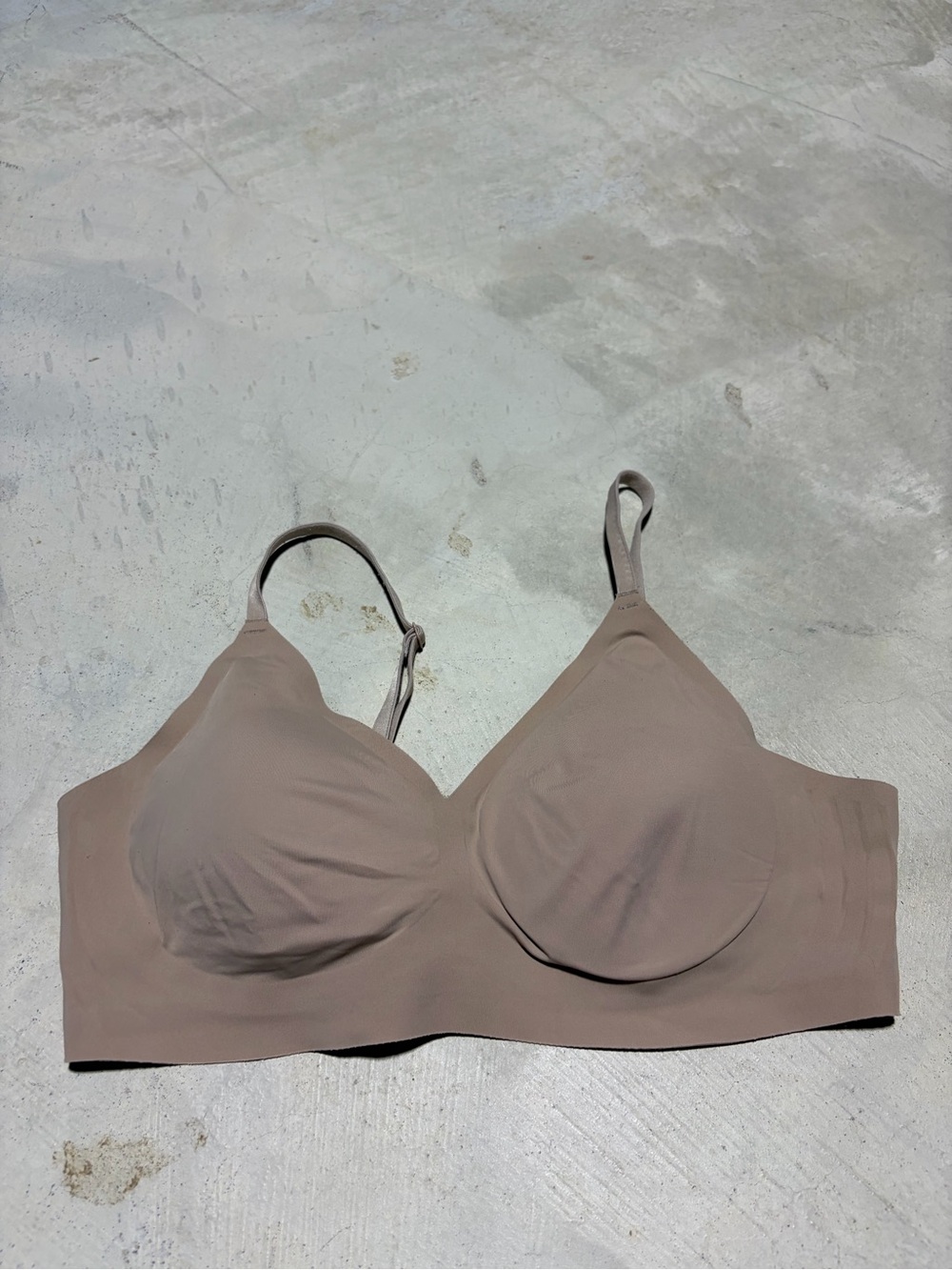 EBY join EBY Seamless Wireless Nude 
 Bra  Medium